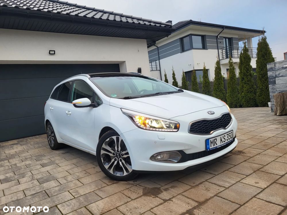 Kia Ceed 1.6 CRDi 128 Platinum Edition - 9