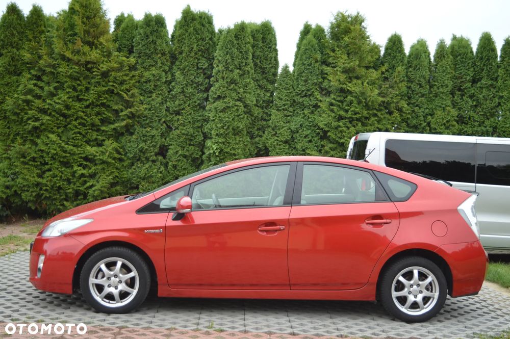 Toyota Prius 1.8 HSD Prestige - 34