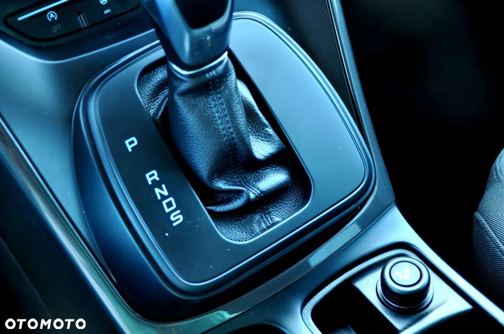 Ford C-MAX 2.0 TDCi Start-Stop-System Titanium - 36