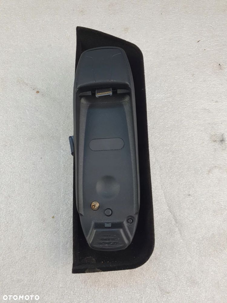 UCHWYT TELEFONU MERCEDES W219 A2198230311 - 2