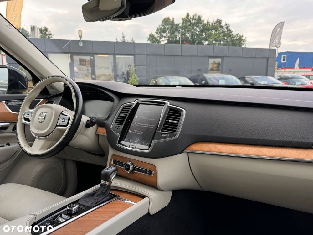 Volvo XC 90 - 14