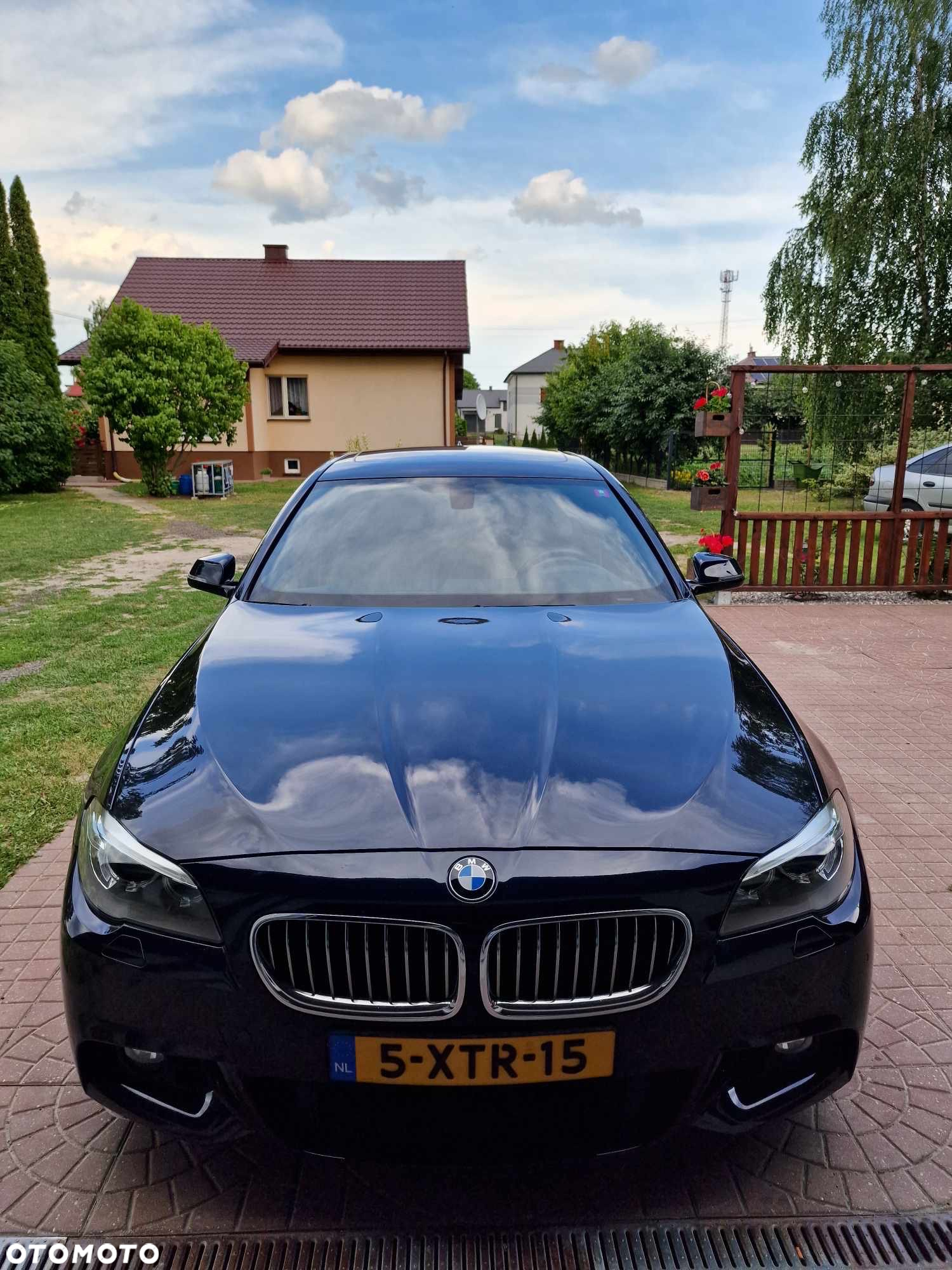 BMW Seria 5 520i Sport-Aut - 2