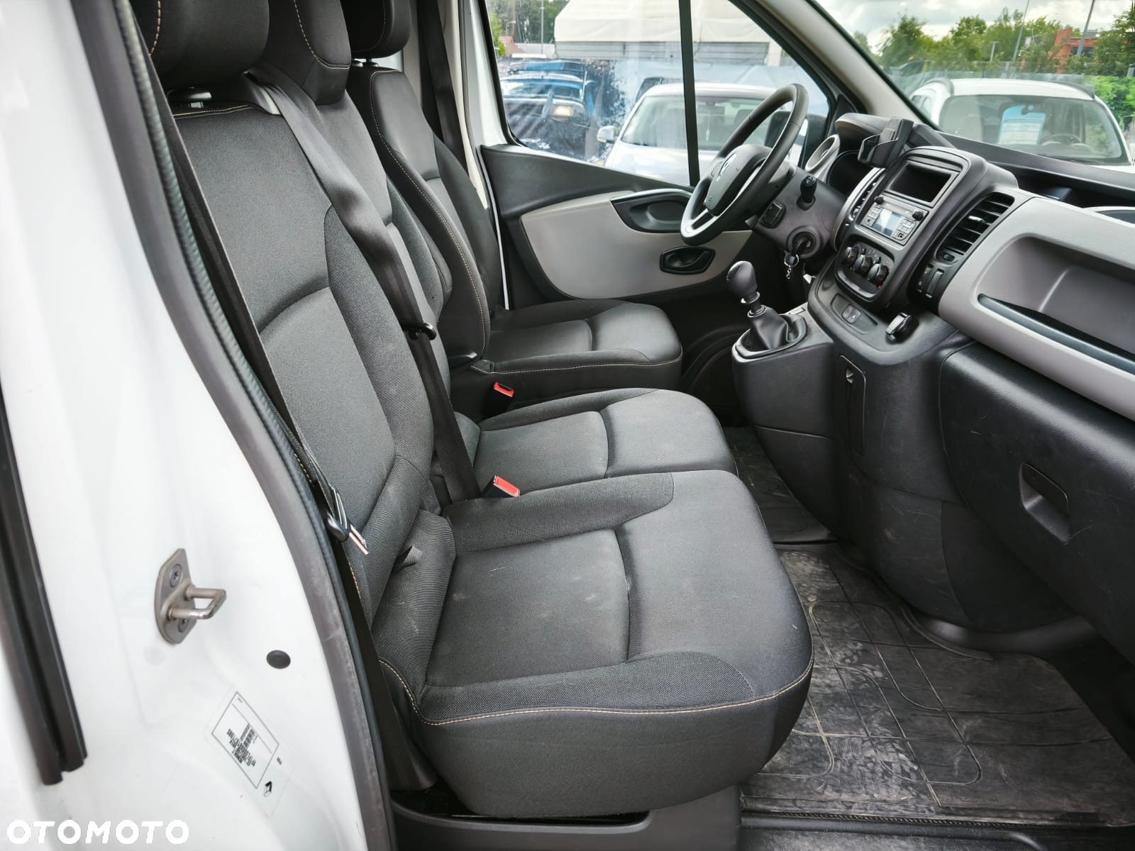 Renault Trafic - 29