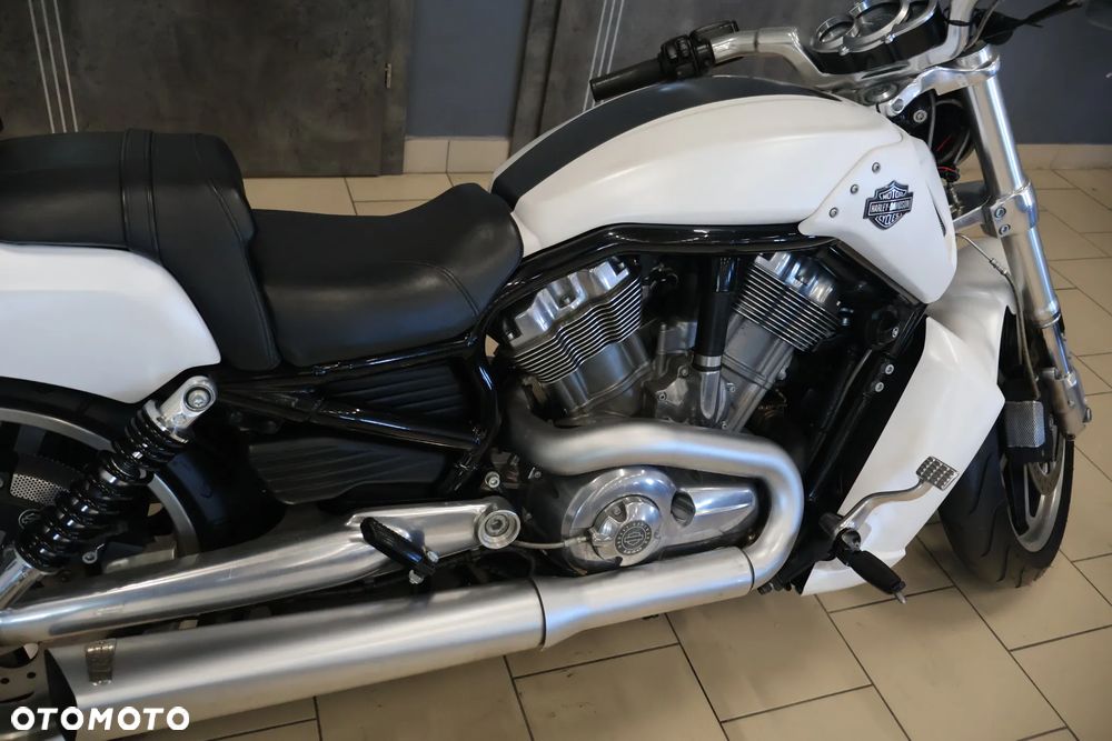 Harley-Davidson V-Rod Muscle - 15
