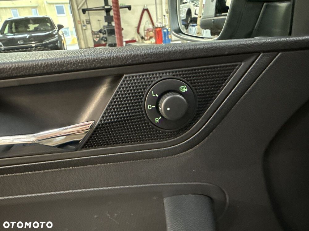 Skoda RAPID 1.0 TSI Ambition - 21