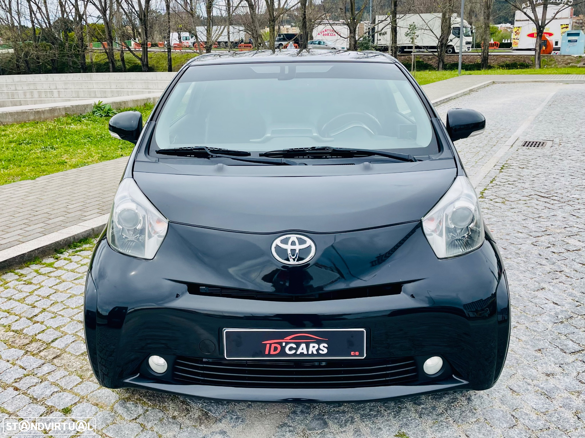 Toyota iQ 1.0 VVT-i 2 NAVI+Bluetooth - 2