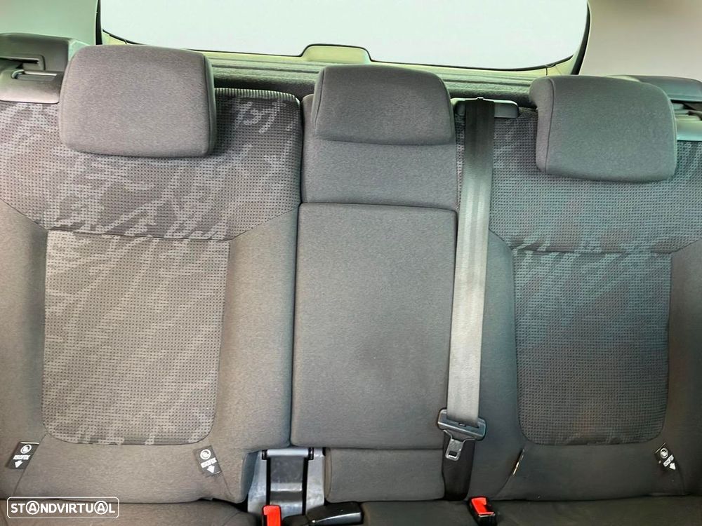Peugeot 3008 1.6 HDi Style - 16