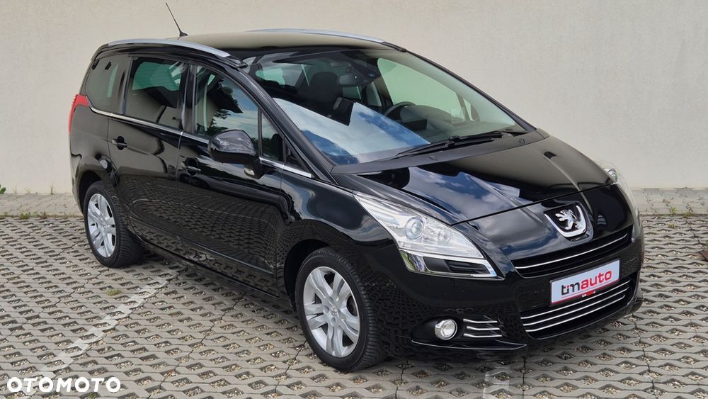 Peugeot 5008 2.0 HDi Premium + - 35
