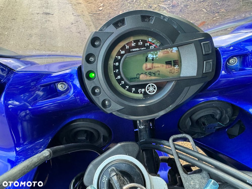 Yamaha FZ6 - 21
