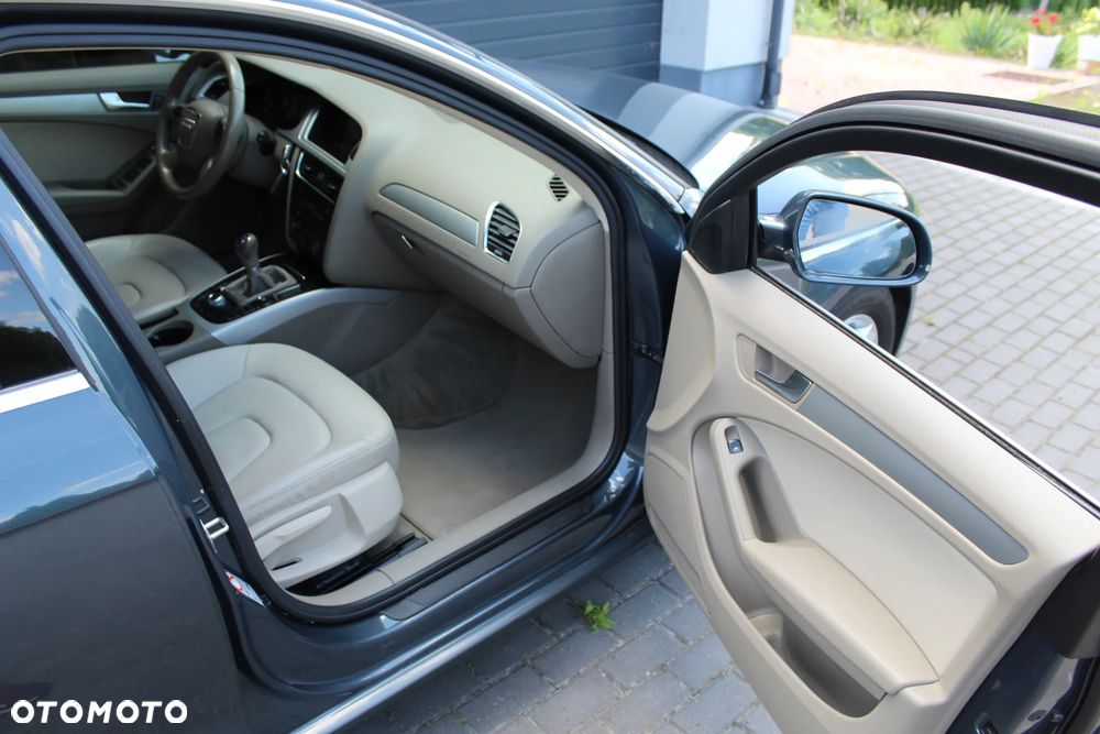 Audi A4 Avant 2.0 TDI e DPF Ambiente - 25
