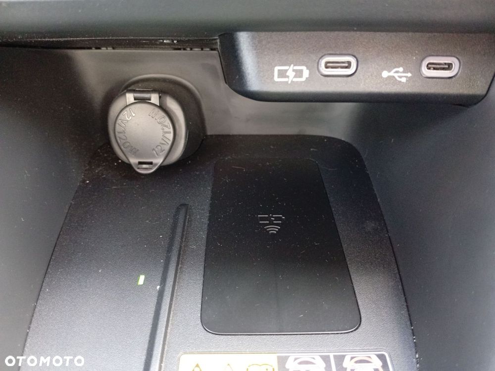 Toyota Yaris Hybrid 1.5 Style - 25