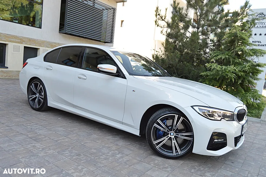 BMW Seria 3 330e Aut. M Sport - 27