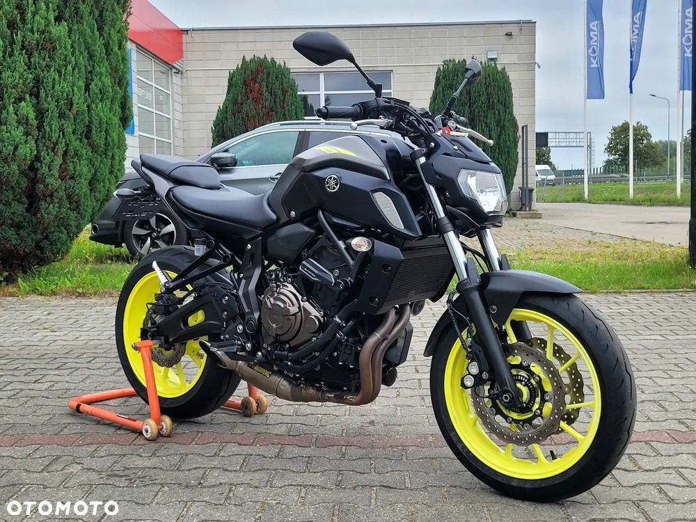 Yamaha MT - 12