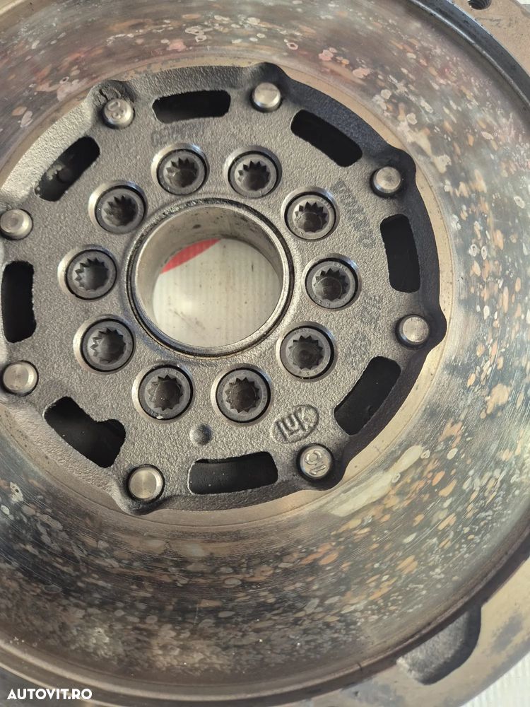 KIT DE AMBREIAJ/VOLANTA VOLVO XC60 4X2 2.0 D an 2011 - 2