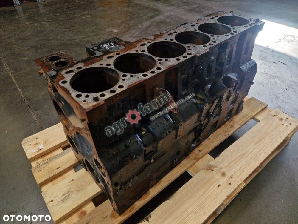 Blok silnika Case Magnum 7250, 7240, 7230 - 2