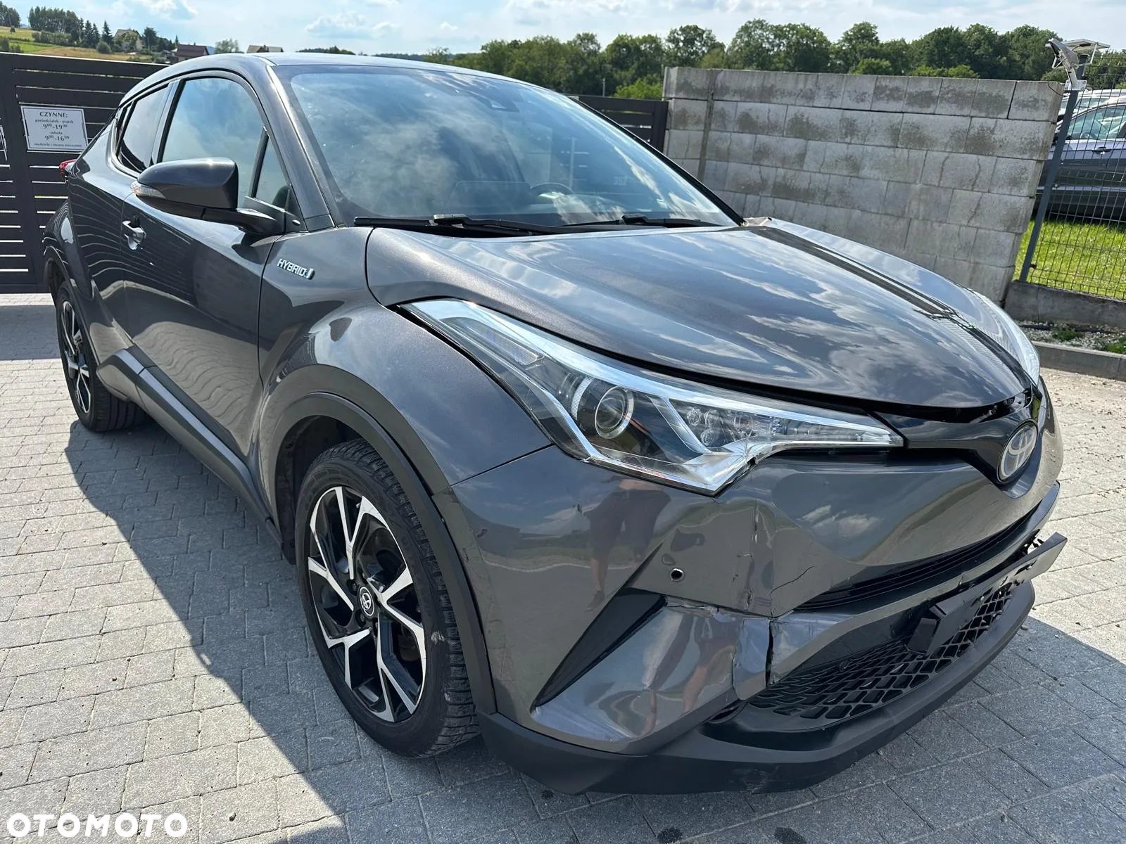 Toyota C-HR Hybrid Business-Edition - 3