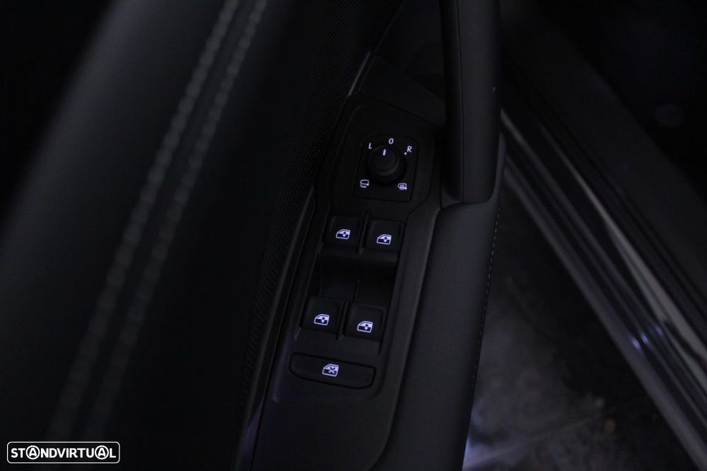 VW Tiguan 1.5 TSI eHybrid Urban DSG - 21