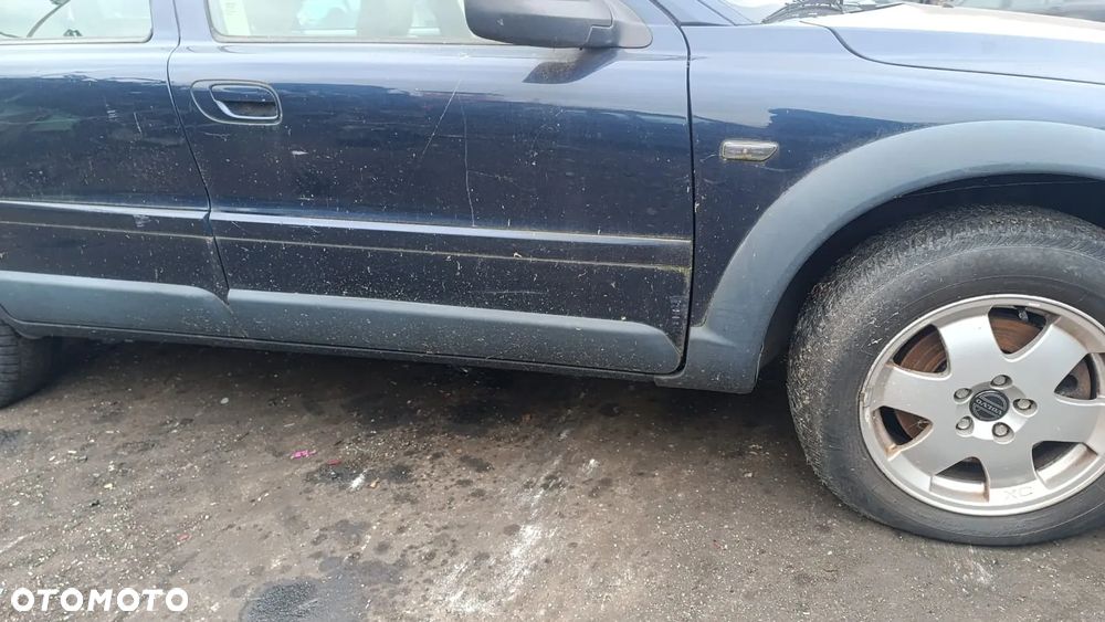 35514 Volvo XC70 I cross country 4x4 2.5 turbo 209 km na części lakier 417-26 - 9