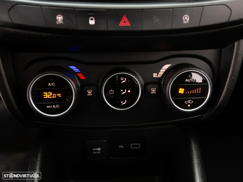 Fiat Tipo Station Wagon 1.3 M-Jet Lounge - 19