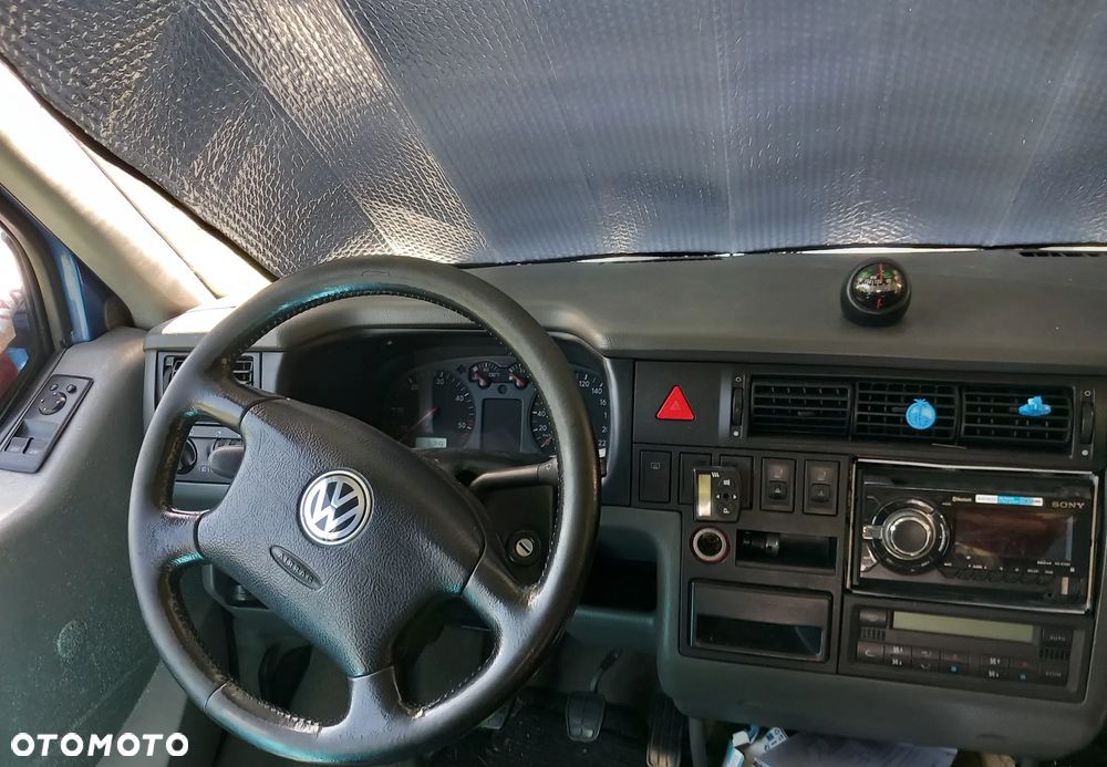 Volkswagen Multivan - 4