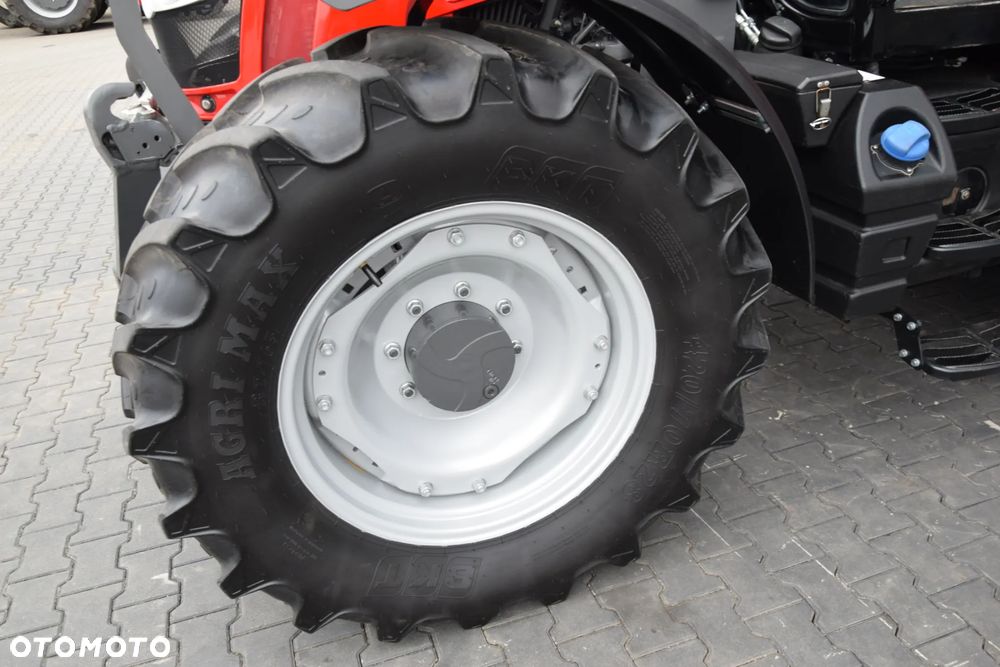 Massey Ferguson 5713 SL - 16