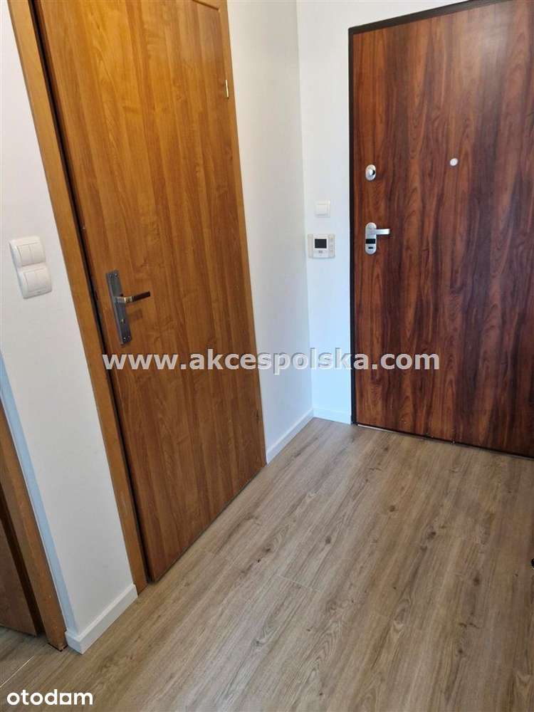 Blisko Metra, 45m2, 2-Pok, Garaż, Ogródek-40m2.