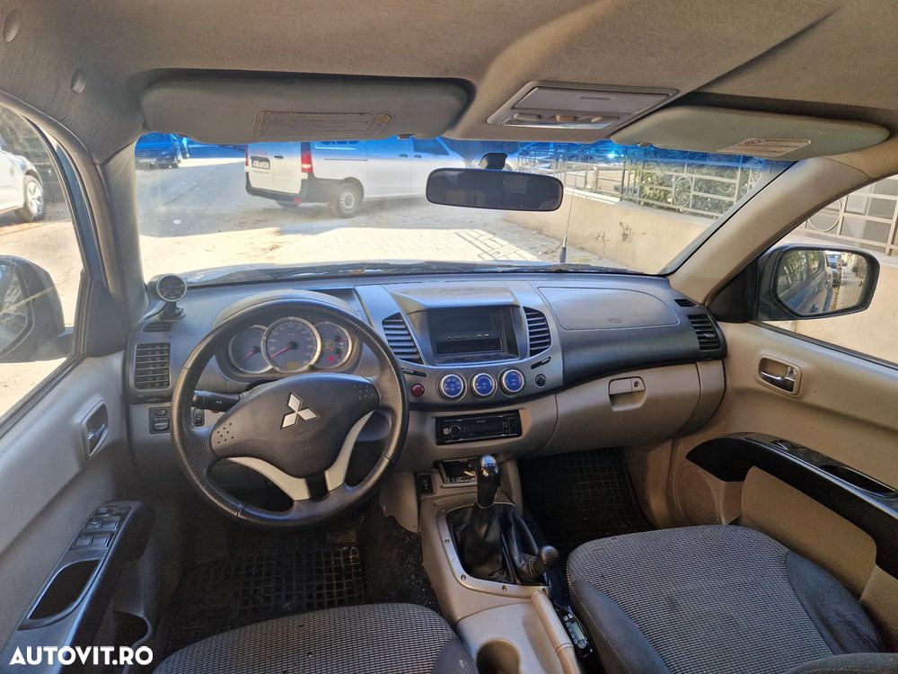 Mitsubishi L200 Double Cab 2.5 DI-D M/T Intense A89 - 8