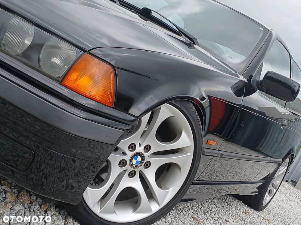 BMW Seria 3 316i - 8