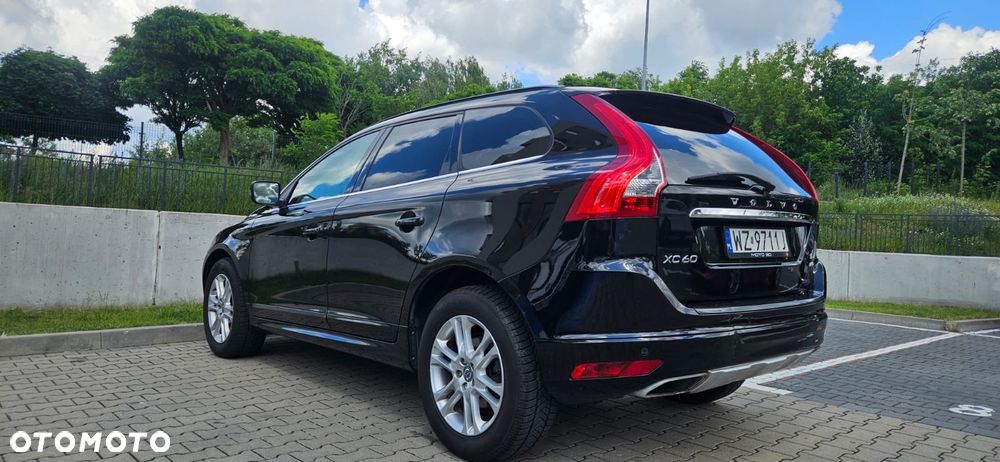 Volvo XC 60 D4 AWD Momentum - 8