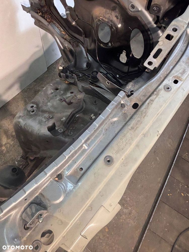 Audi Q7 4L 2009 Lewa Podłużnica przednia FARTUCH PODŁUŻNICA - 5
