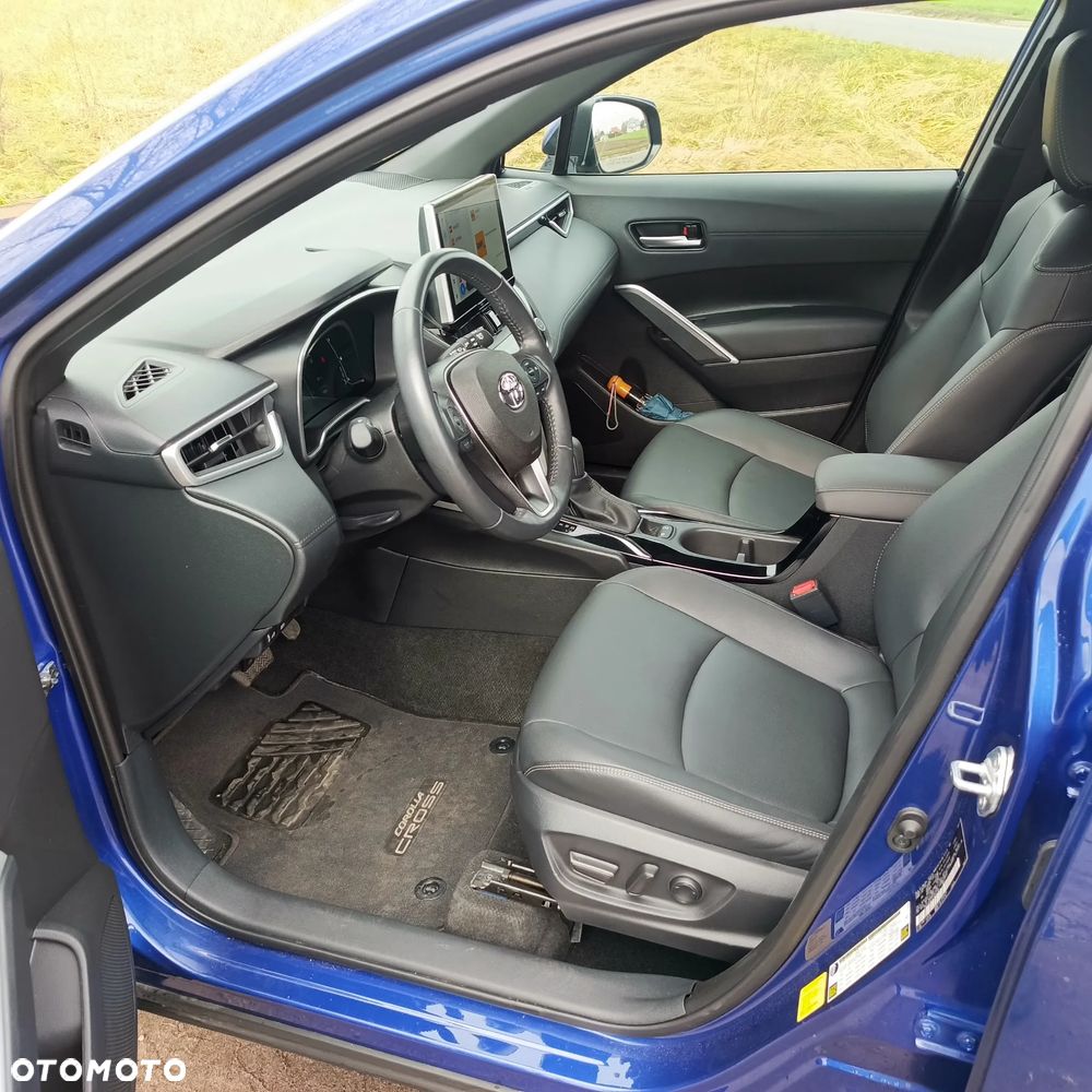 Toyota Corolla Cross - 9