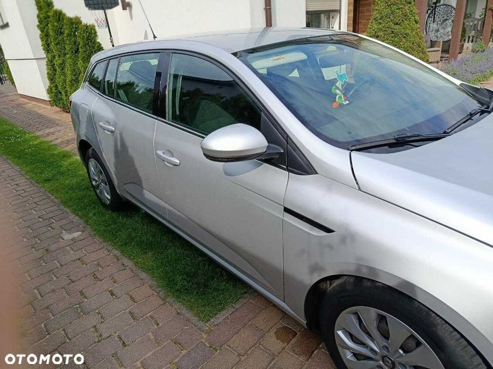 Renault Megane 2018 photo 2
