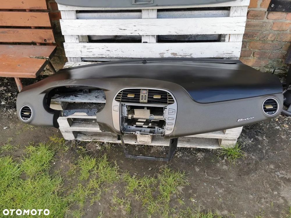 DESKA ROZDZIELCZA KOKPIT - FIAT BRAVO II 07-14 - 1