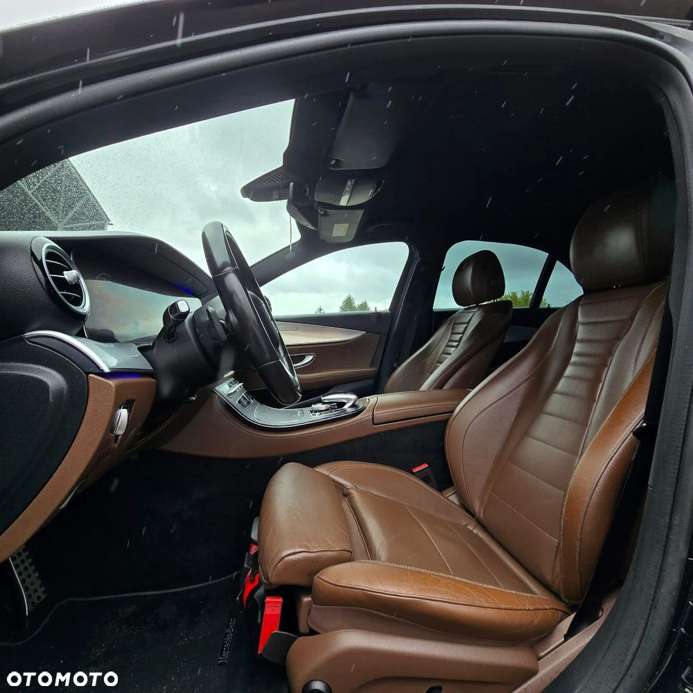 Mercedes-Benz Klasa E 220 d 9G-TRONIC AMG Line - 20