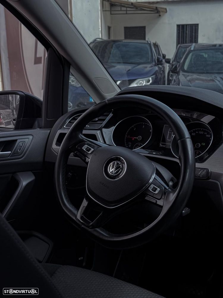 VW Touran 2.0 TDI Confortline DSG - 10