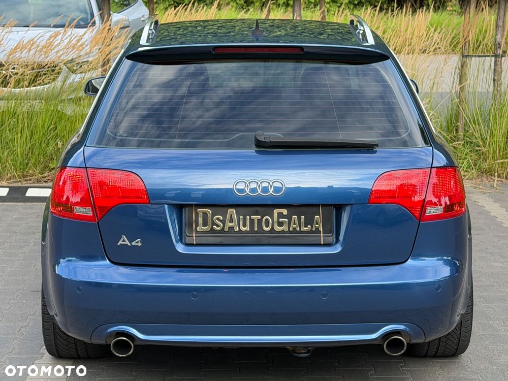 Audi A4 Avant - 11