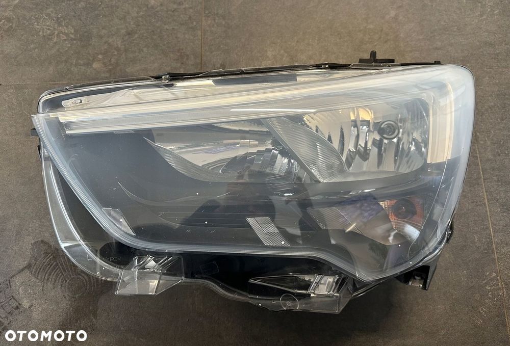 OPEL COMBO E LAMPA PRZÓD PRZEDNIA LEWA