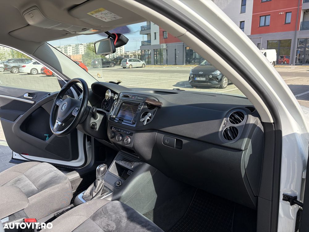 Volkswagen Tiguan - 9