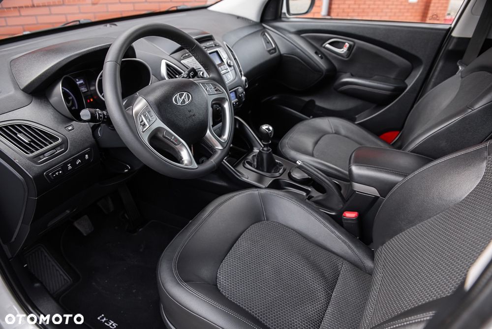 Hyundai ix35 2.0 CRDi 4WD Premium - 3