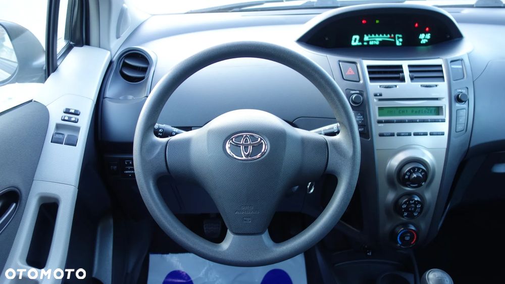 Toyota Yaris 1.33 Luna - 19