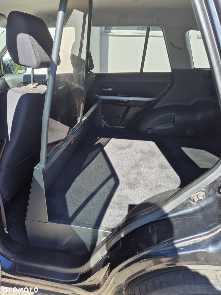 Suzuki Grand Vitara 2.4 De Luxe - 23