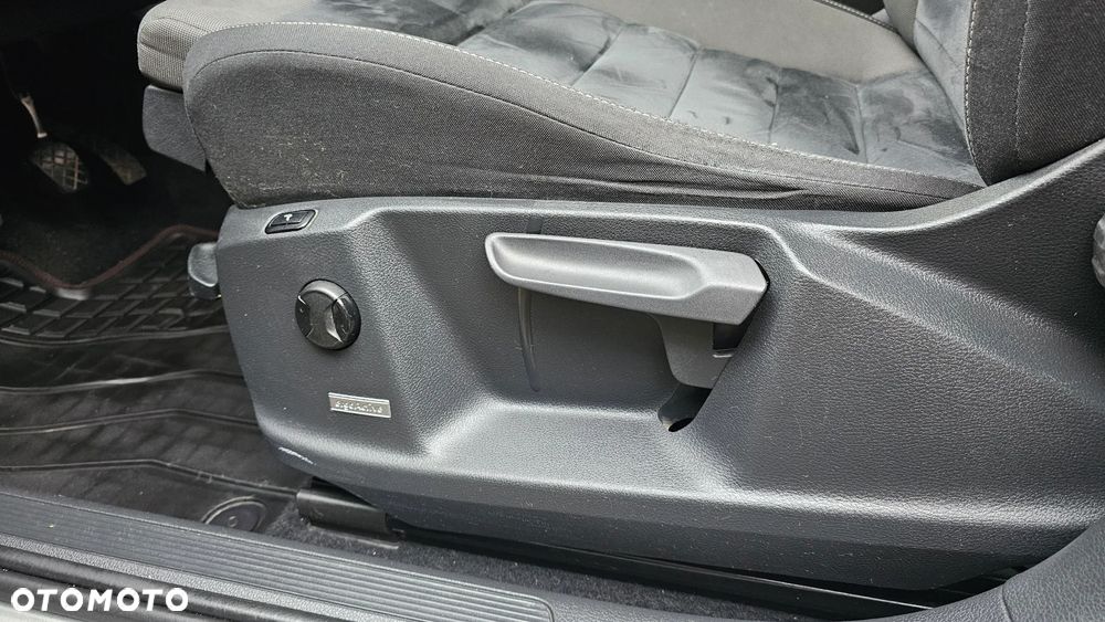 Volkswagen Golf Sportsvan VII SV 1.4 TSI BMT Highline - 8