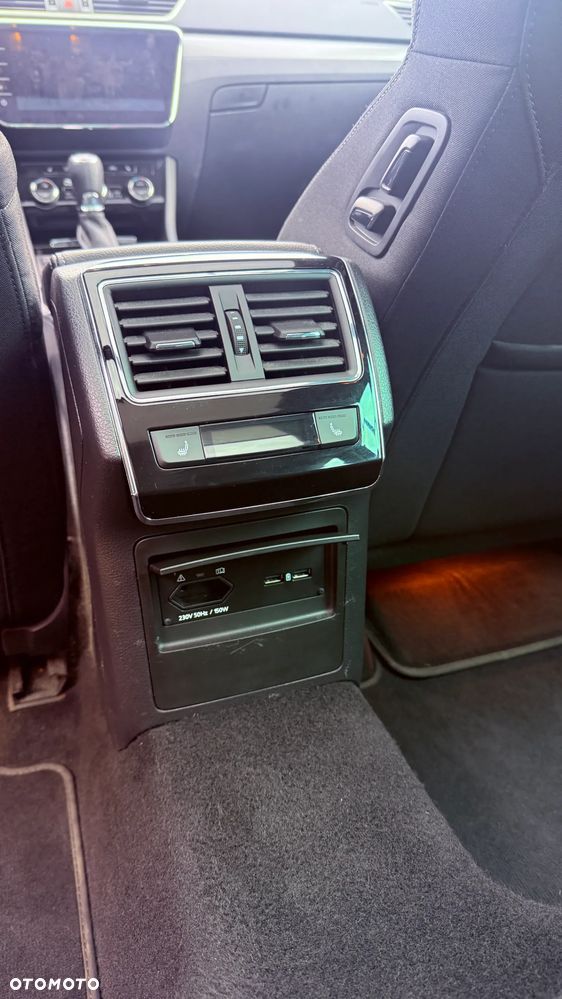 Skoda Superb 2.0 TDI Style DSG - 17