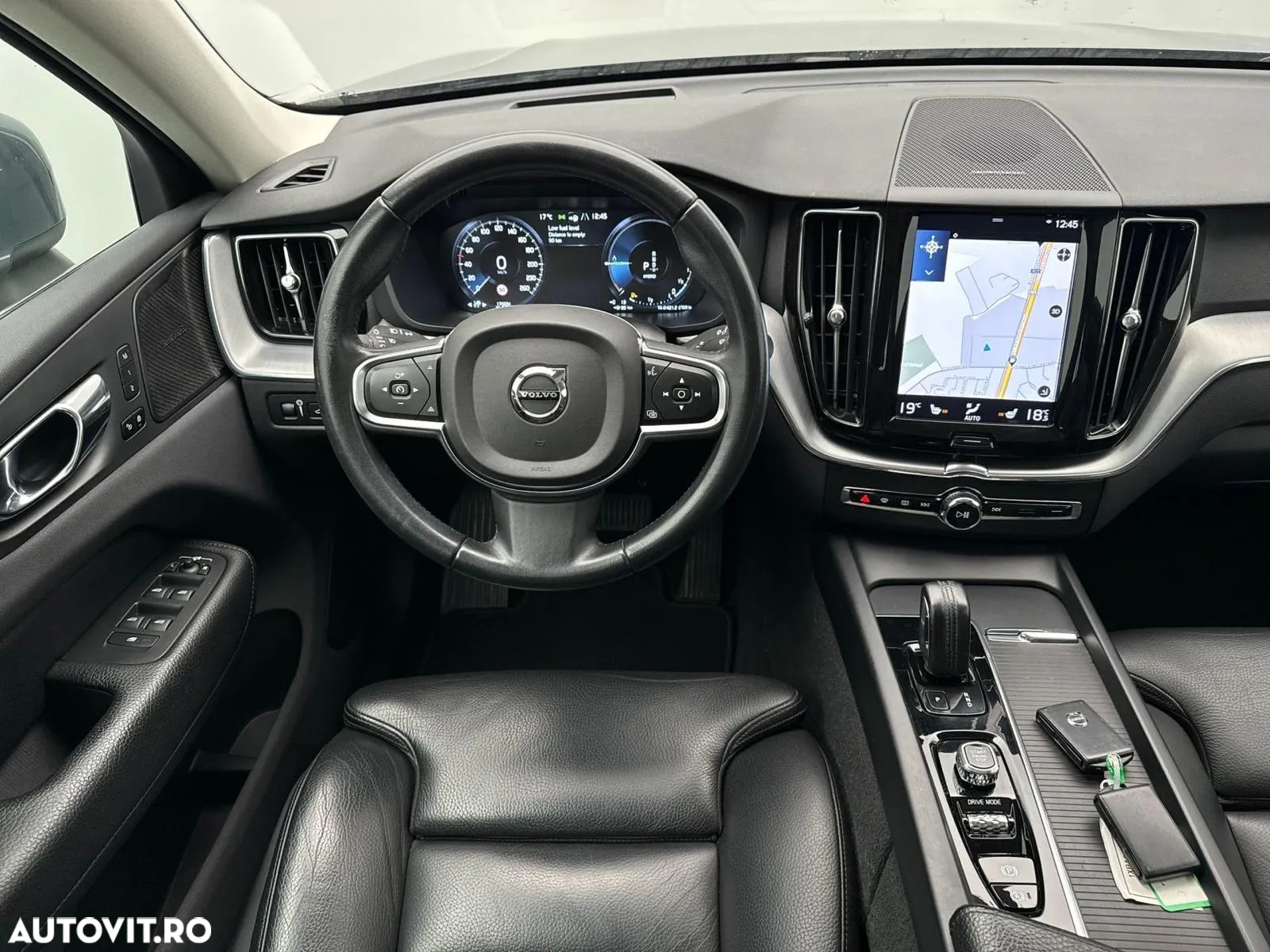 Volvo XC 60 T8 Twin Engine AWD Momentum - 11