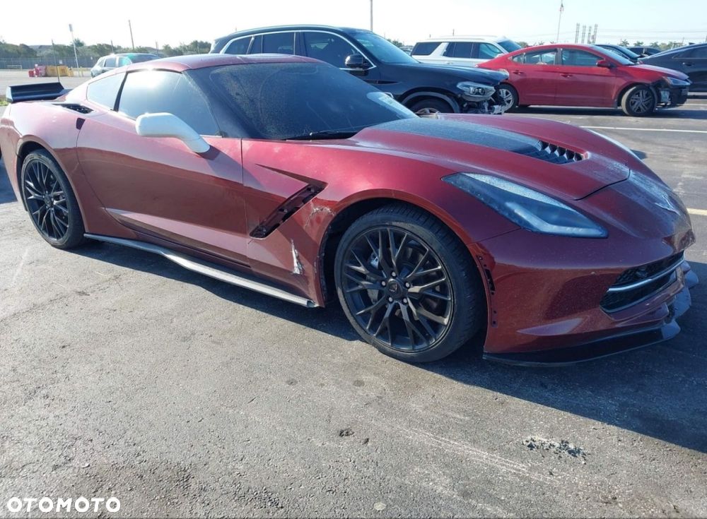 Chevrolet Corvette - 4