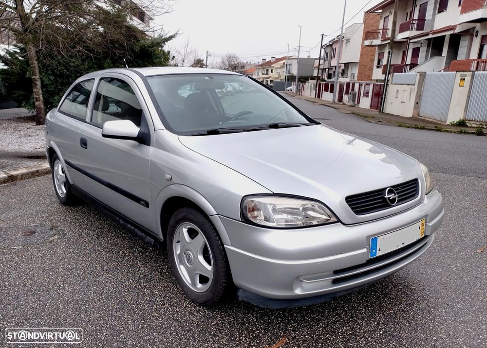 Opel Astra 1.6i Sport - 2