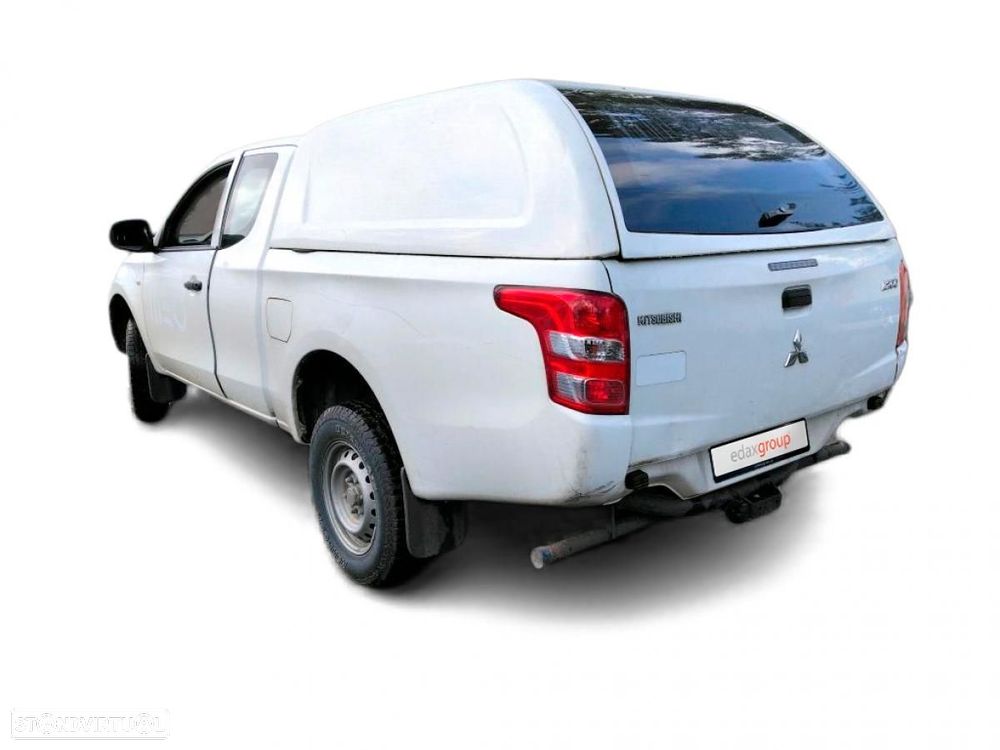 Mitsubishi L200 2.4 DI-D Club Invite 4WD c/iva - 2