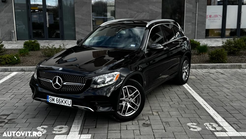 Mercedes-Benz GLC 300 4MATIC 9G-TRONIC AMG Line - 1