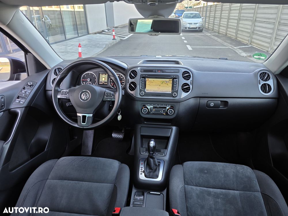 Volkswagen Tiguan 2.0 TDI DPF 4Motion BlueMotion Technology DSG Exclusive - 10