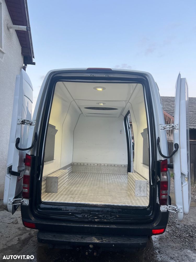 Mercedes-Benz Sprinter 906.211 Pickup - 5